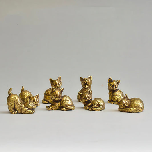 Collection de Figurines Chats Miniatures Polies en Cuivre Pur