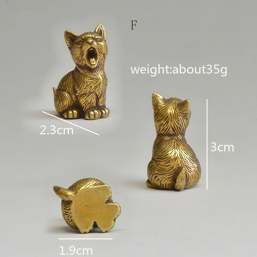 Figurine Chat qui Baille en Cuivre Artisanale