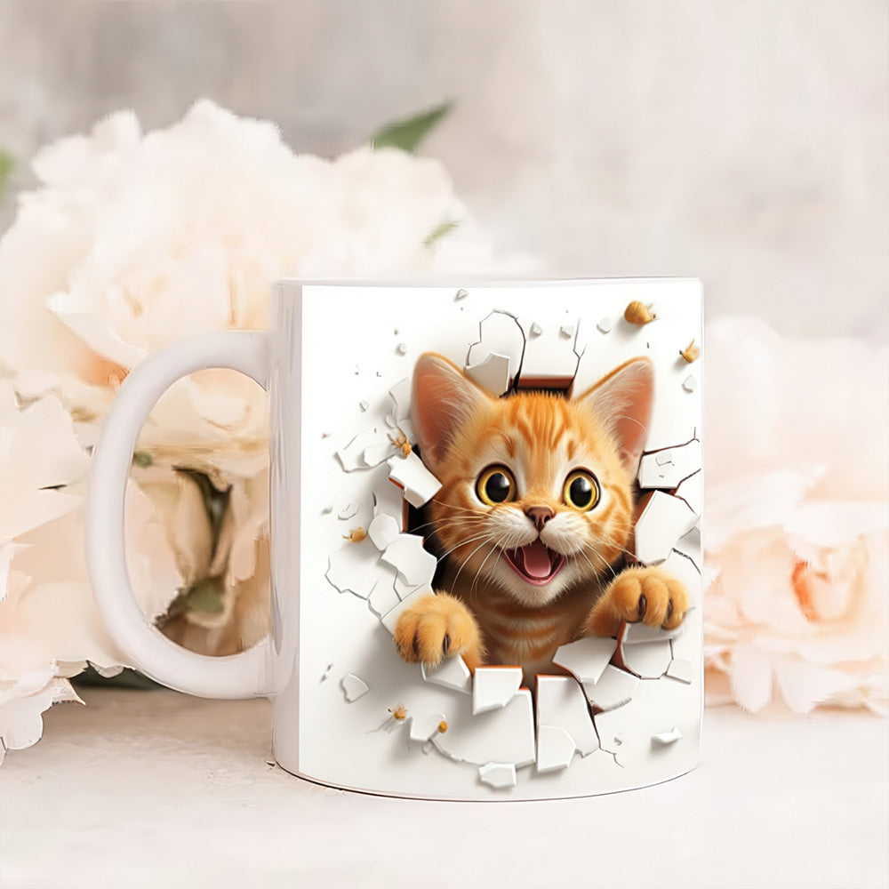 Mug Blanc à Angle Droits avec dessiné un Chaton Mignon Roux qui Sort de la Tasse