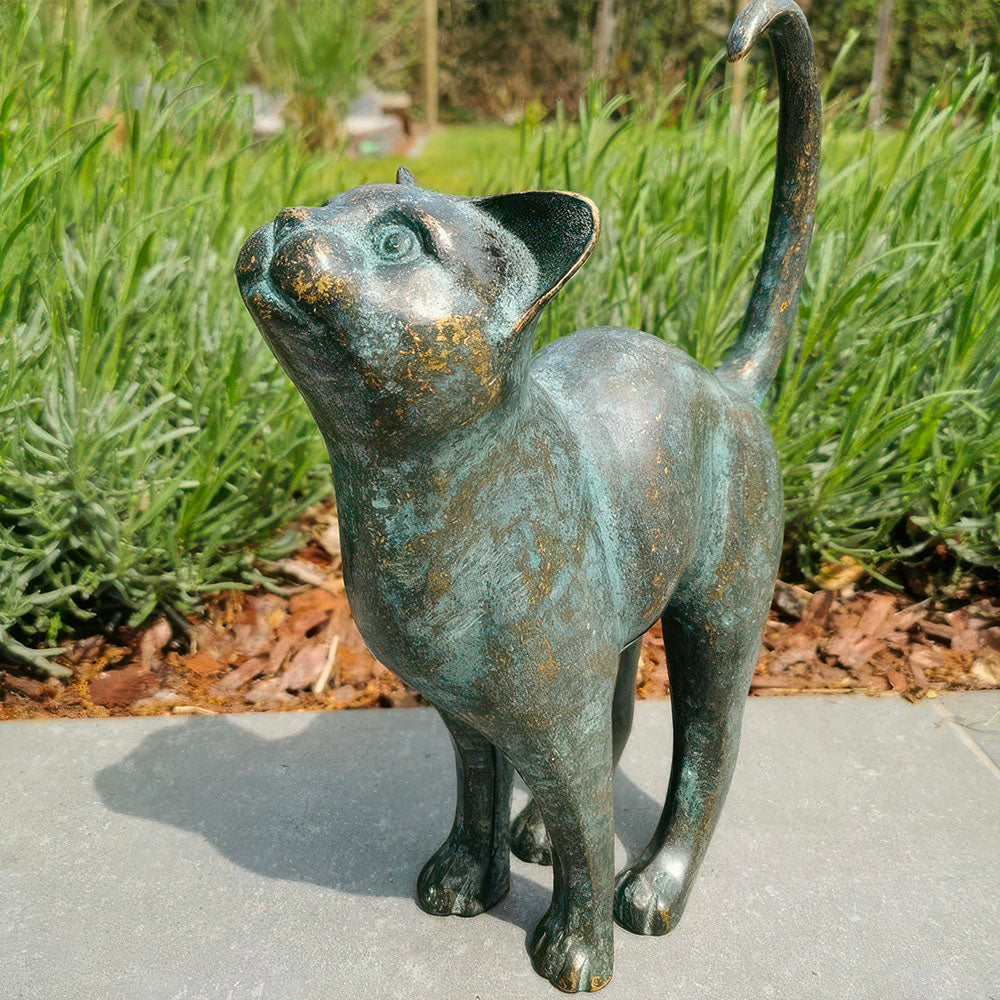 Petite Sculpture Tons Verts de Chaton le Regard en l'air en Résine 