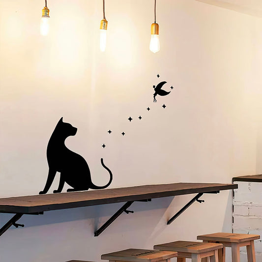 Chat Noir Observant une Envolée d'Oiseaux Sticker