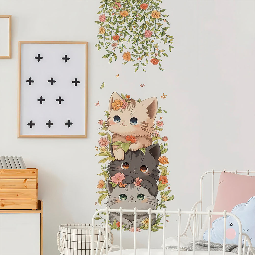 Sticker Mural Trois Chatons Mignons Empilés dans des Fleurs pour Enfants 