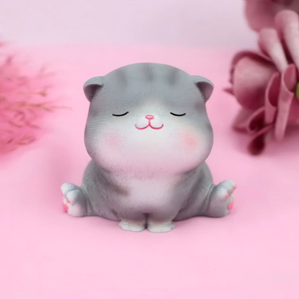 Figurine Sculptée Chaton Faisant le Grand-Ecart en Résine